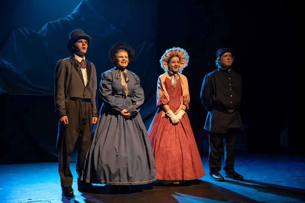 Abraham Lincoln: production photo 9