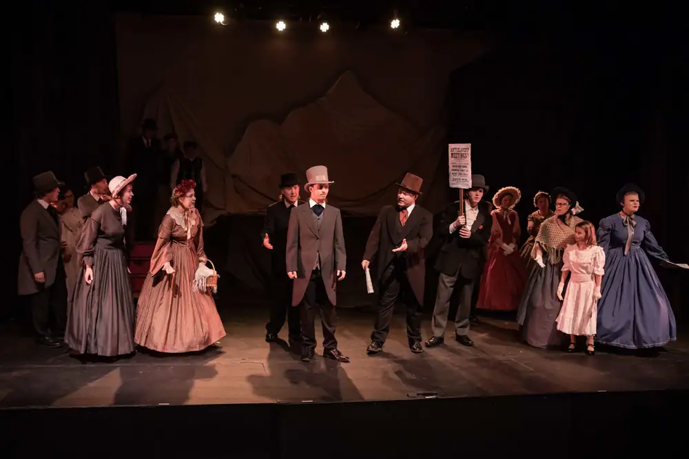 Abraham Lincoln: production photo 10