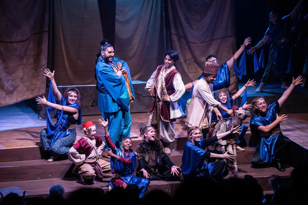 Aladdin: production photo 1
