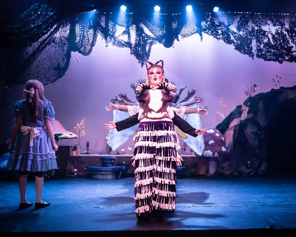 Alice in Wonderland: production photo 9