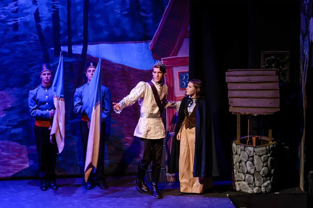 Cinderella: production photo 2