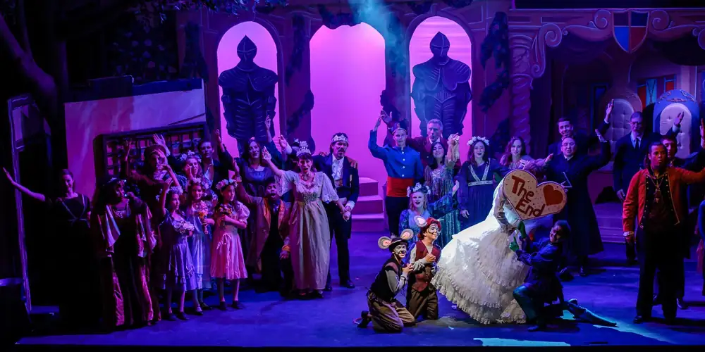 Cinderella: production photo 4