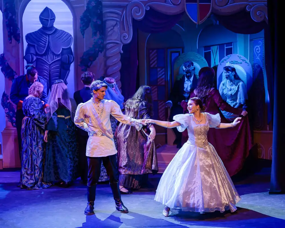 Cinderella: production photo 13