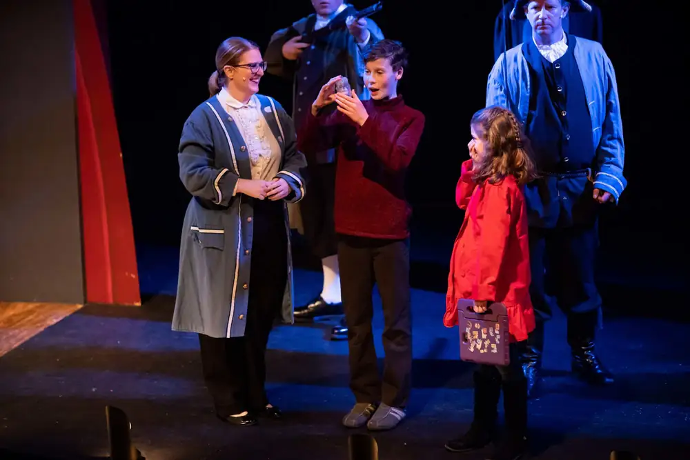 General George Washington: production photo 9
