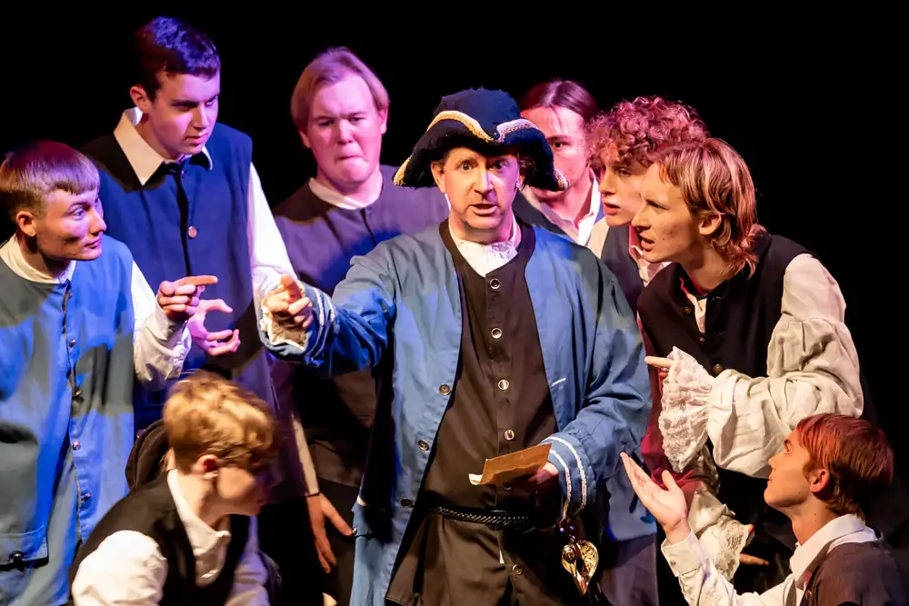 General George Washington: production photo 12