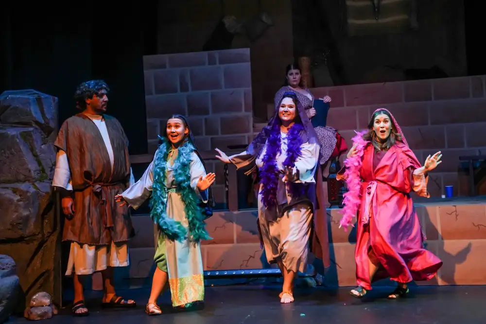 Heroes of the Faith: production photo 8