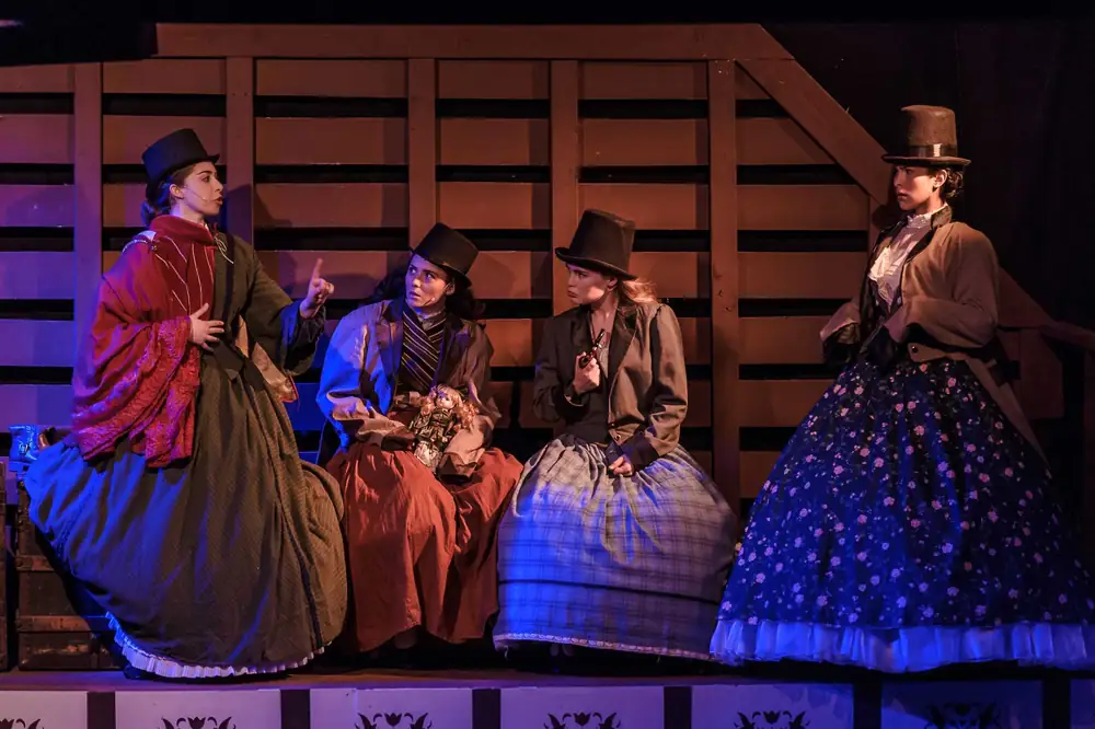 Little Women: production photo 7