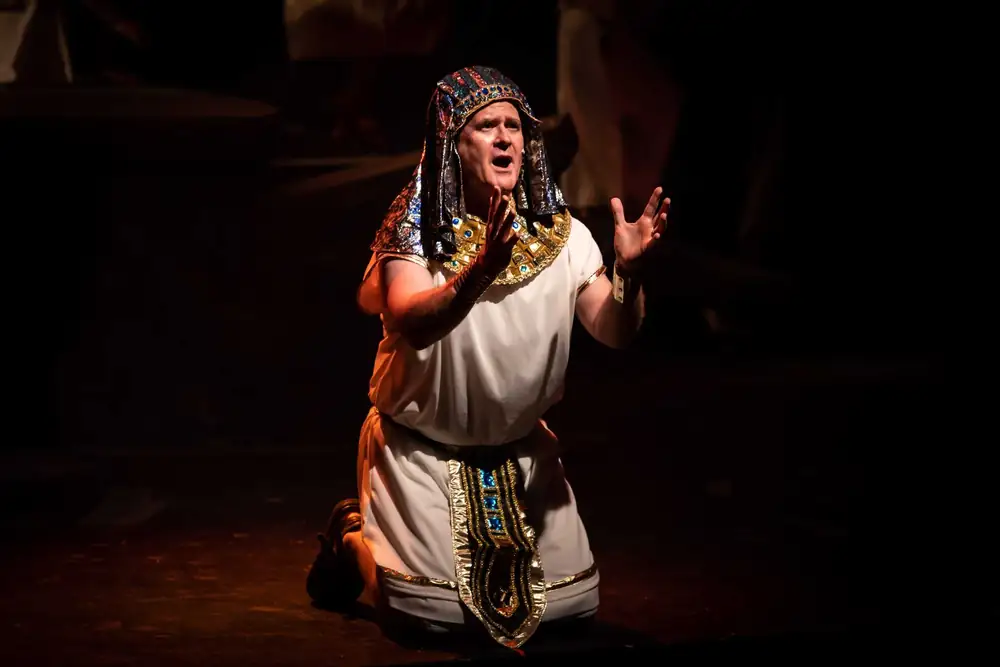 Moses: production photo 7