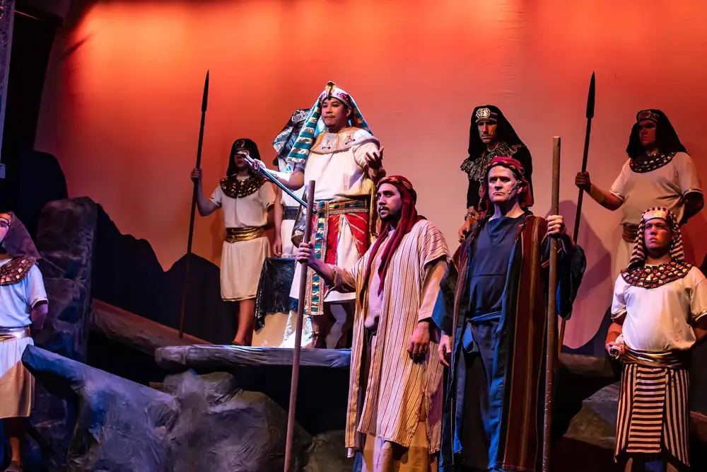Moses: production photo 8