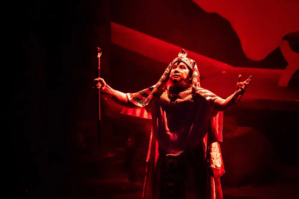 Moses: production photo 13