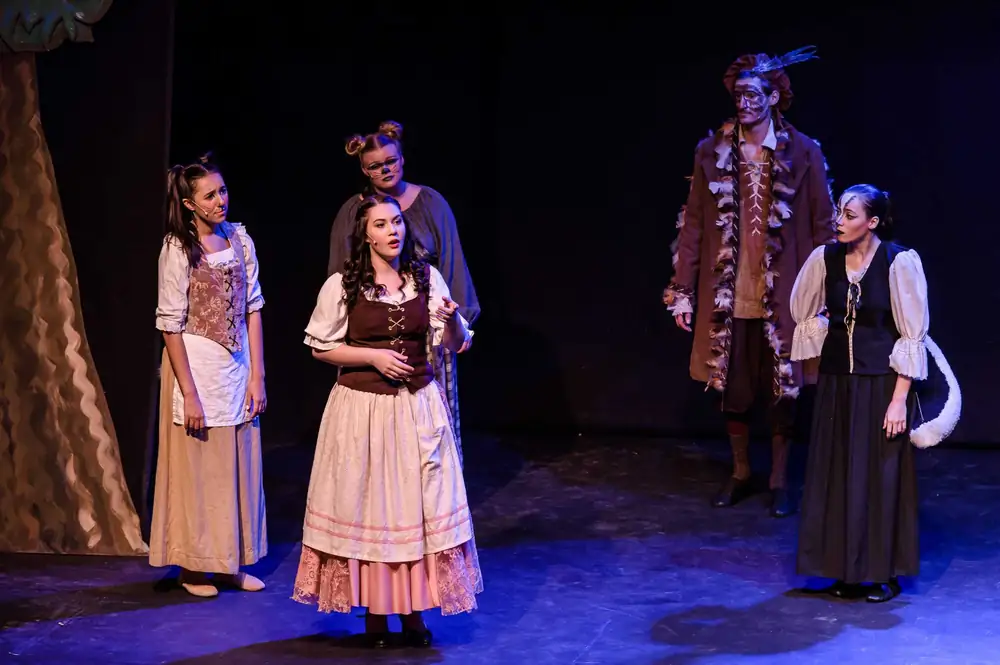 Snow White: production photo 2