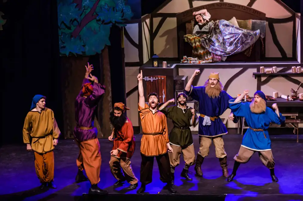 Snow White: production photo 8