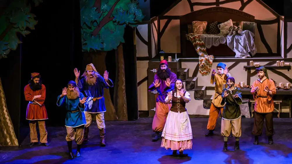 Snow White: production photo 9