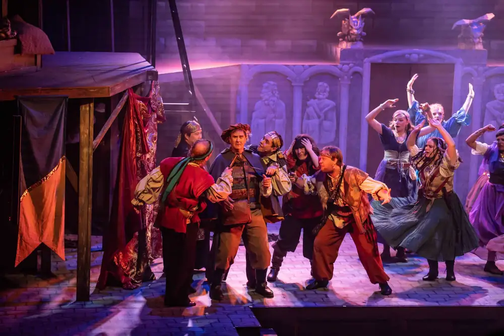 The Hunchback of Notre Dame: production photo 8