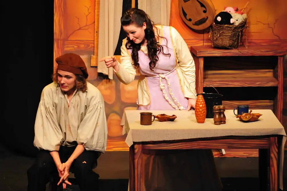 The Princess and the Pigs: production photo 1