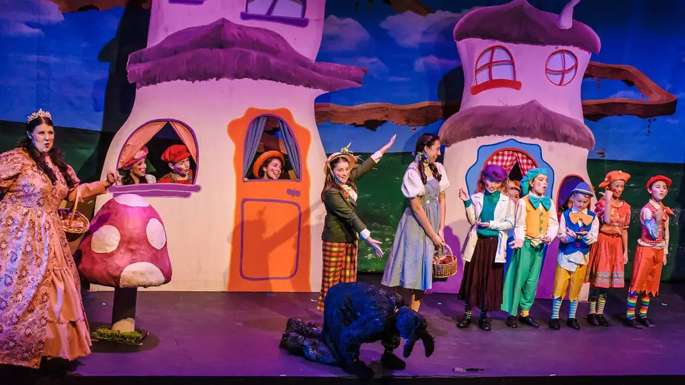 The Wizard of Oz: production photo 4