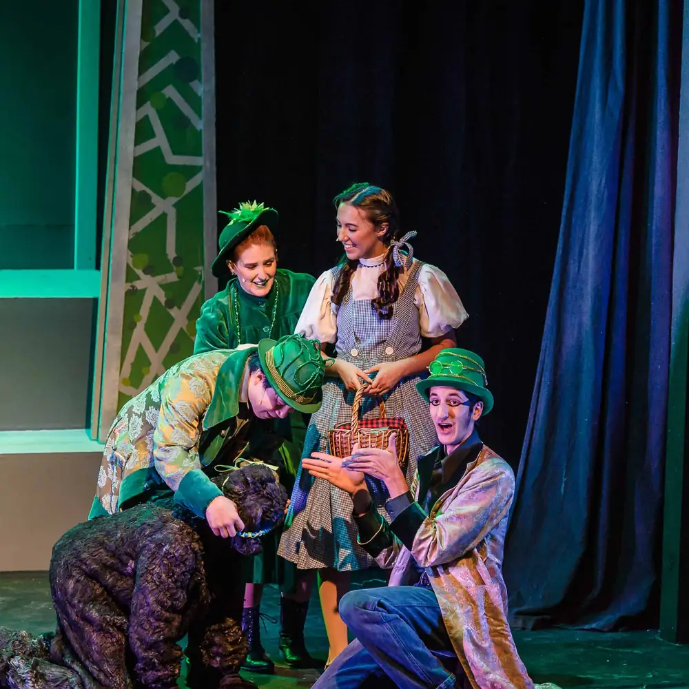 The Wizard of Oz: production photo 9