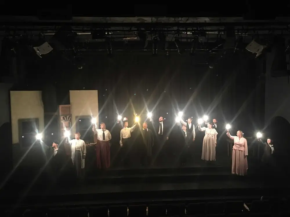 Thomas Edison: production photo 3