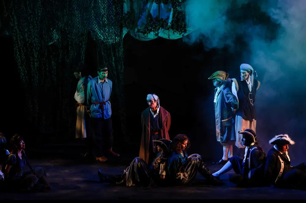 Treasure Island: production photo 8